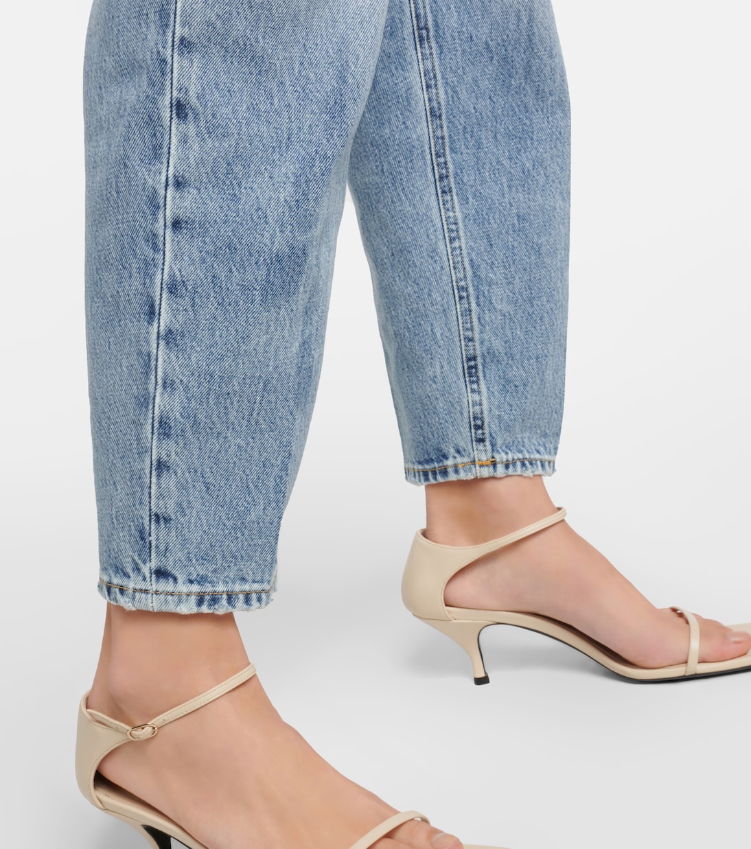 Mid-Rise Tapered Jeans | Toteme