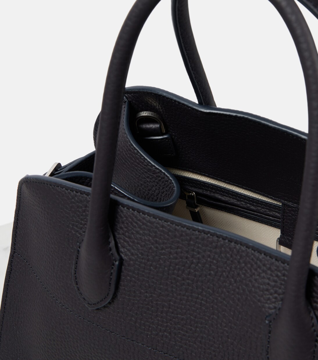 Cabas Soft Margaux 12 en cuir | The Row