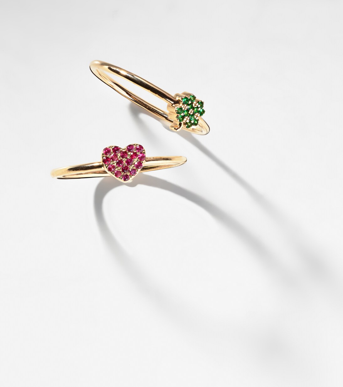 Set di anelli Clover and Heart in oro 14kt con tsavorite e zaffiro | Roxanne First