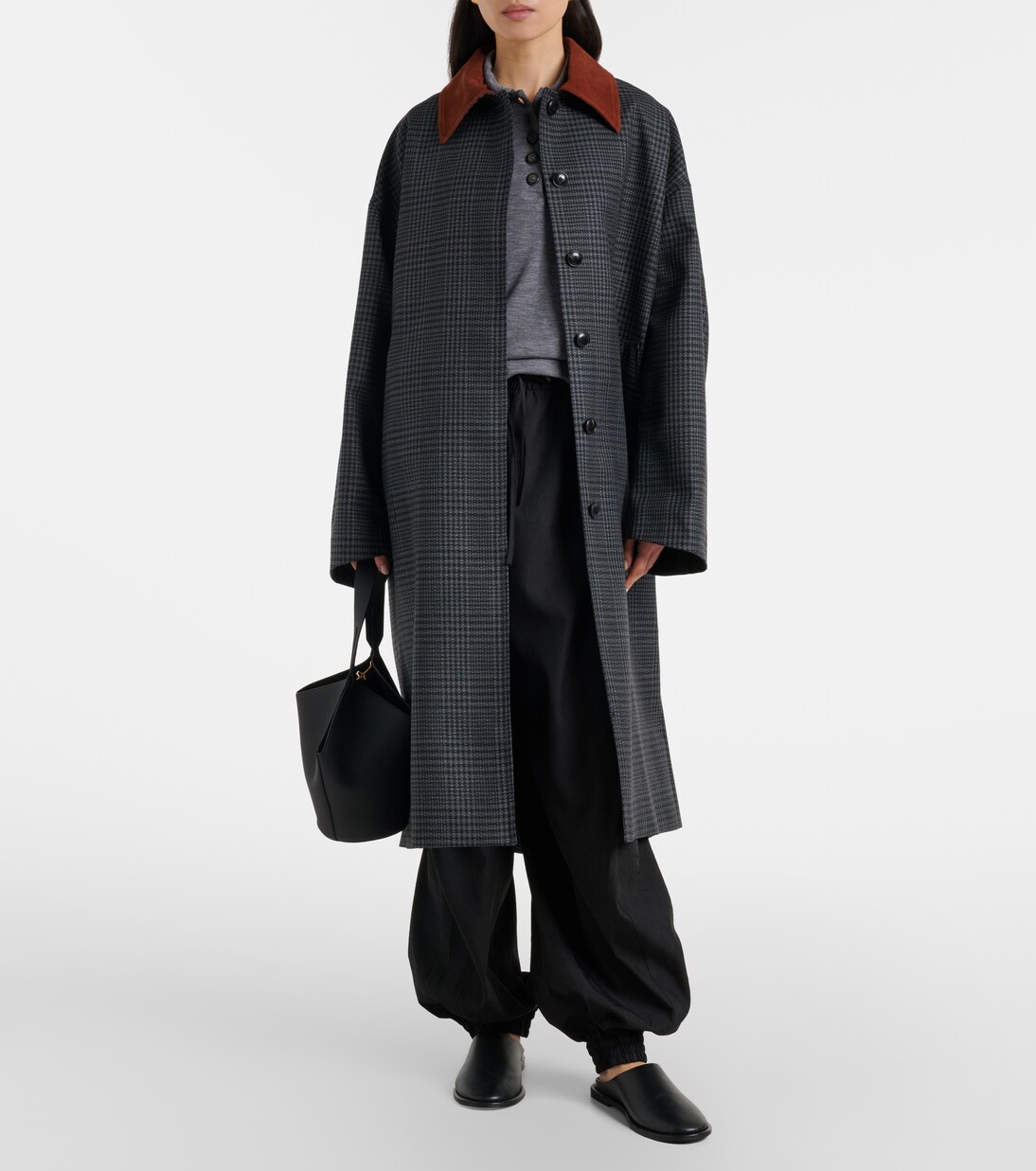 Barrel-leg pants | Róhe