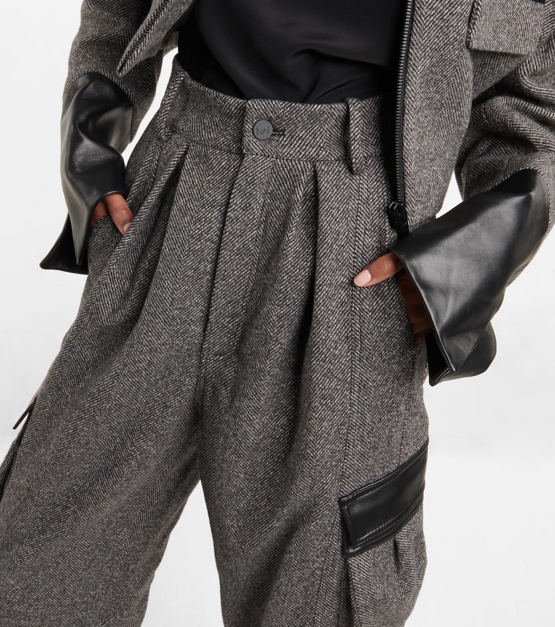 Pantalon cargo Tres à taille haute | The Mannei