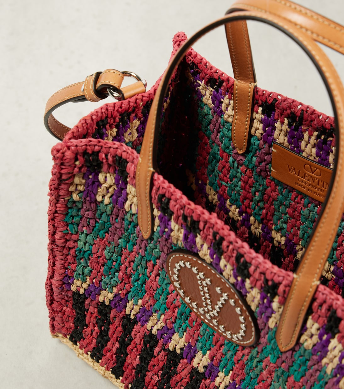 VLogo Small leather-trimmed raffia tote bag | Valentino Garavani