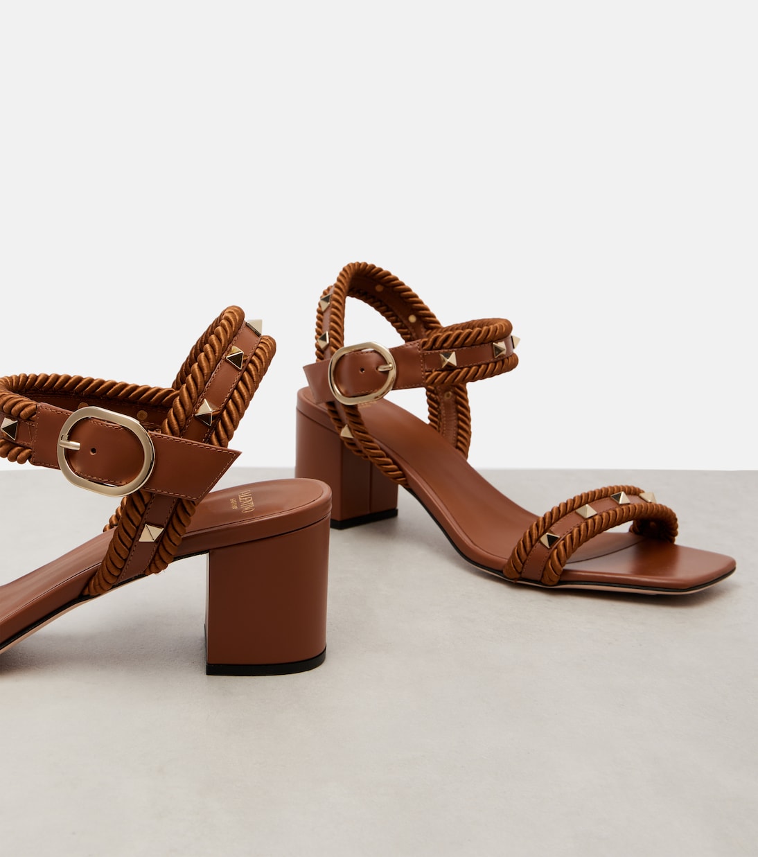 Rockstud Torchon 60皮革凉鞋 | Valentino Garavani