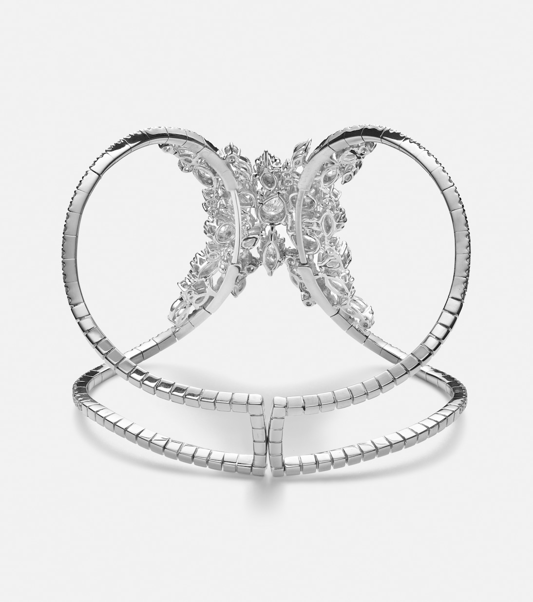 18kt white gold (750/1000) bracelet with diamonds | Yeprem