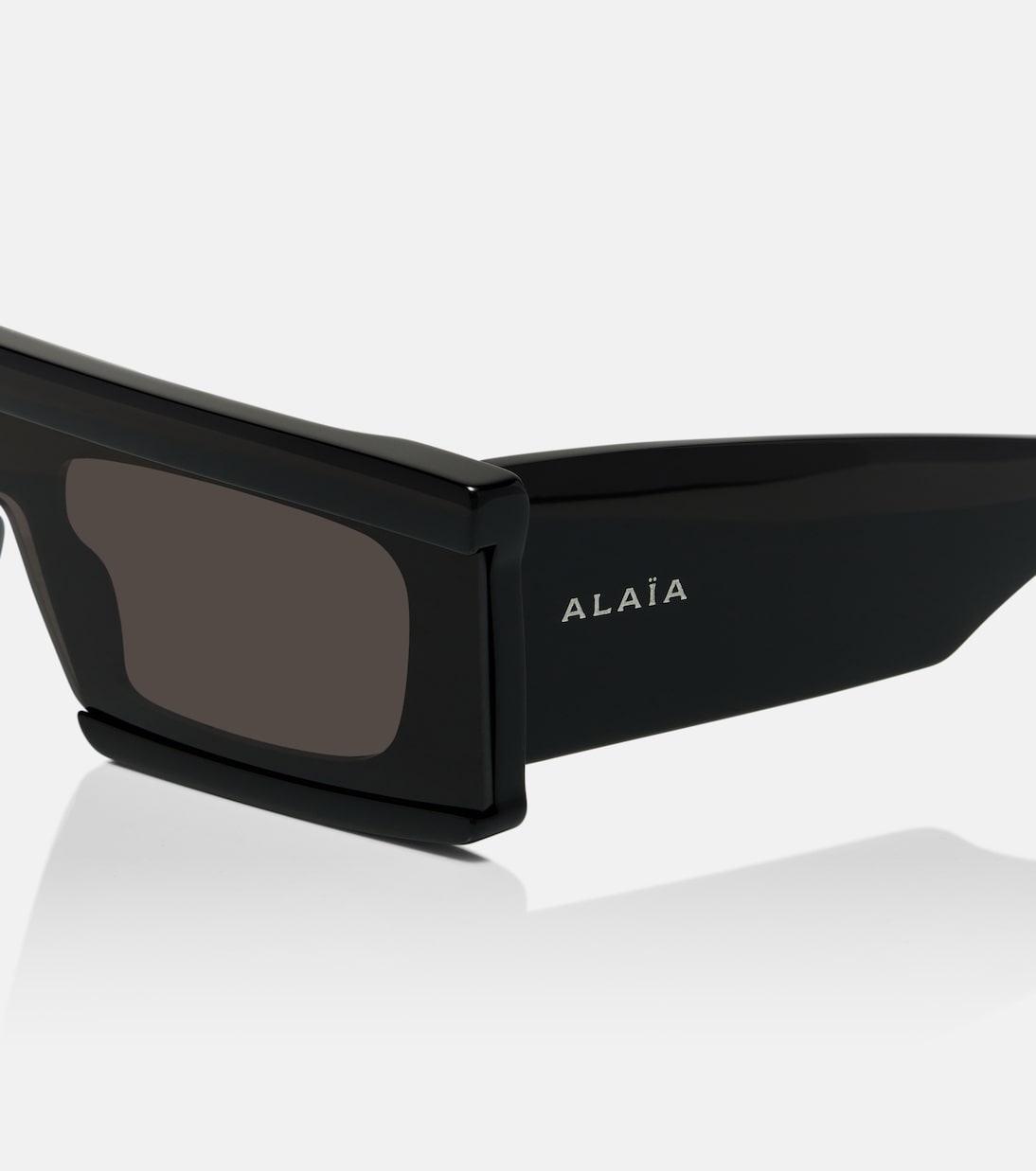 Logo flat-top sunglasses | Alaïa