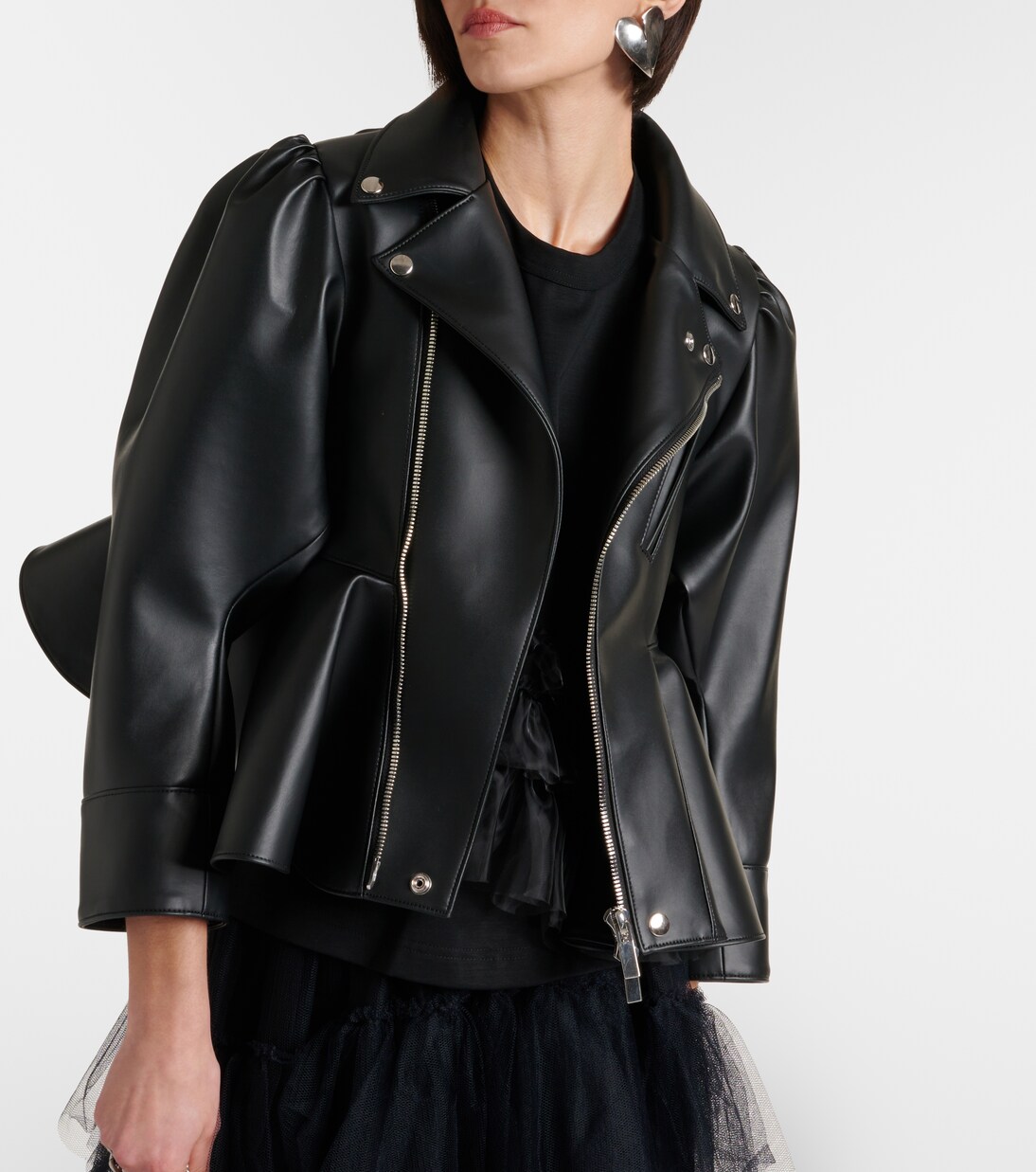 Noir-Kei-Ninomiya-black-bomber