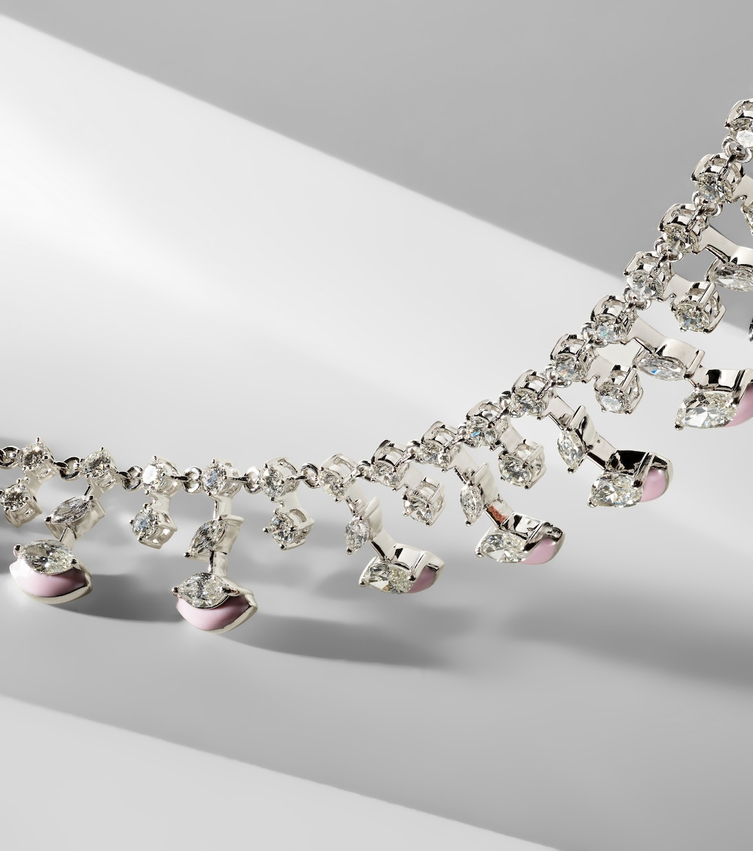 Girocollo The Eye in oro bianco 18kt con smalto e diamanti | Kamyen