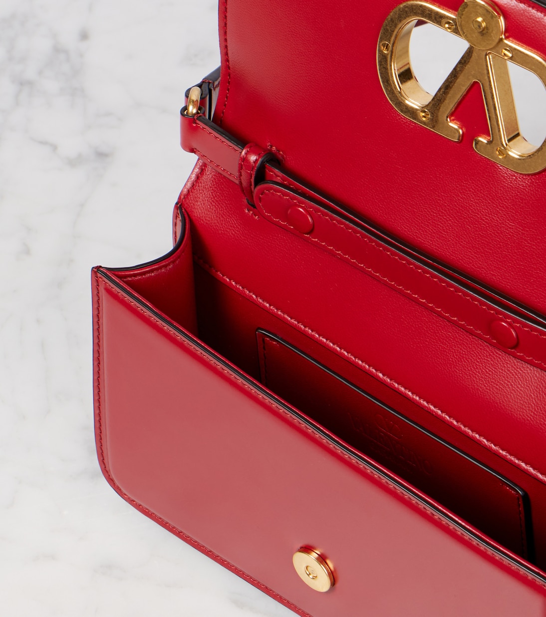 Clutch Vain VLogo Small aus Leder | Valentino Garavani