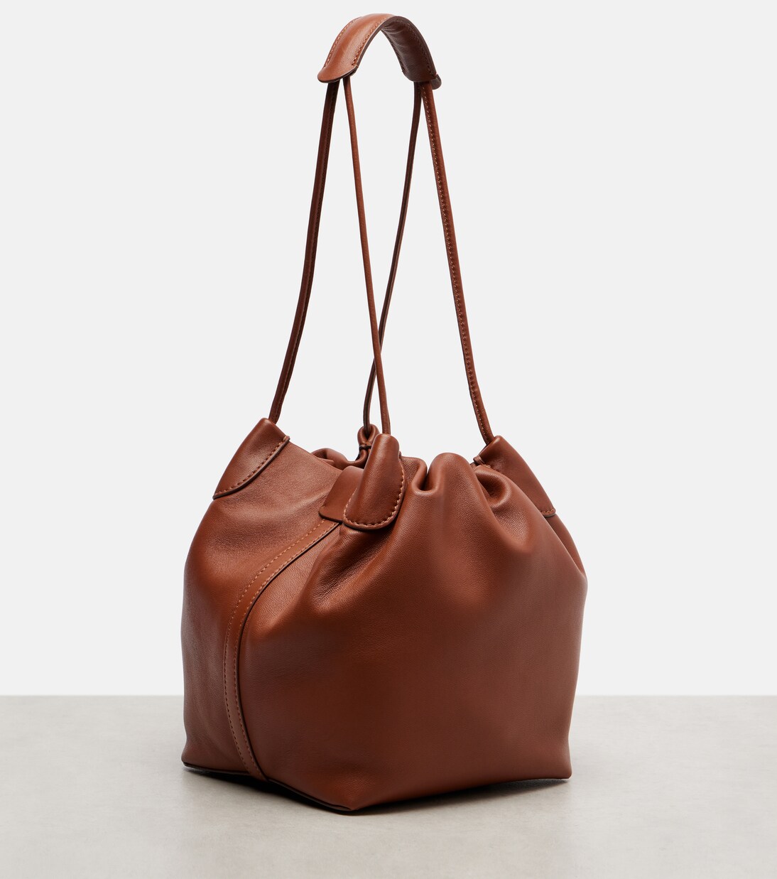 Bolso saco Bale Softy Small de piel | Loro Piana