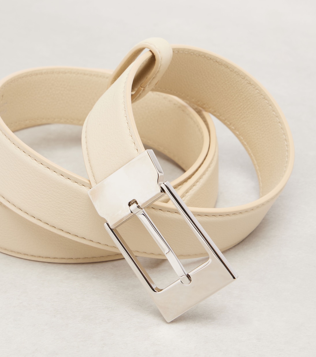 Cintura in pelle gioiello THE ROW per stile giovane e trendy