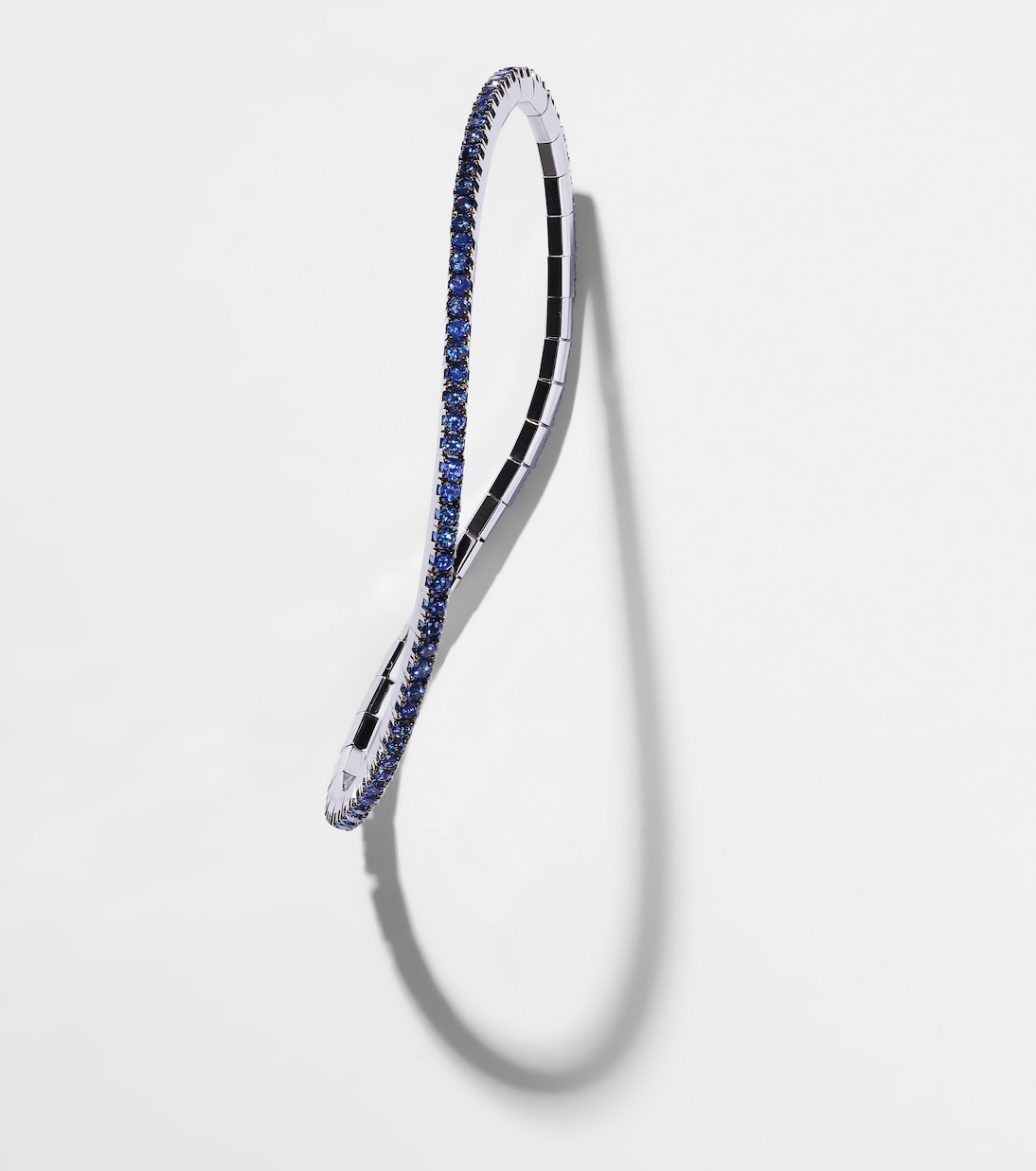 Bracciale tennis Stretchy in oro bianco 18 carati con zaffiri | Bucherer Fine Jewellery