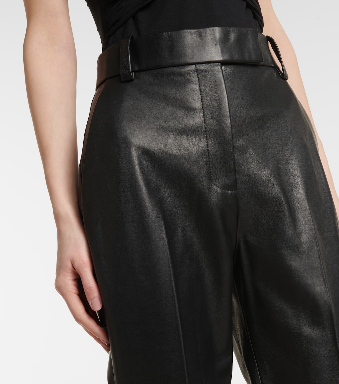 Cropped-Hose Melie aus Leder | Khaite