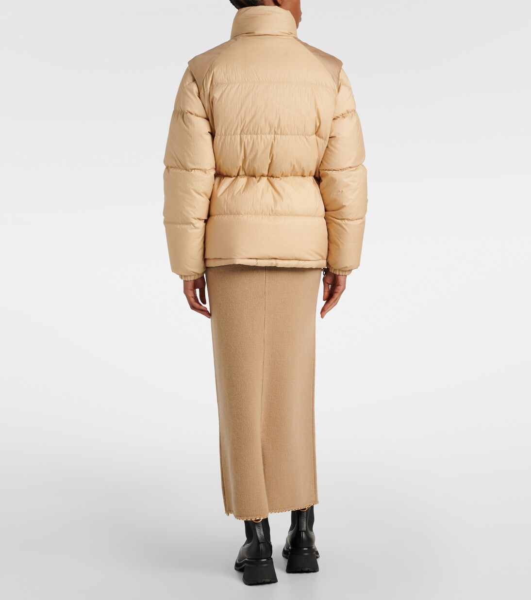 Verone reversible down jacket in beige - Moncler | Mytheresa 