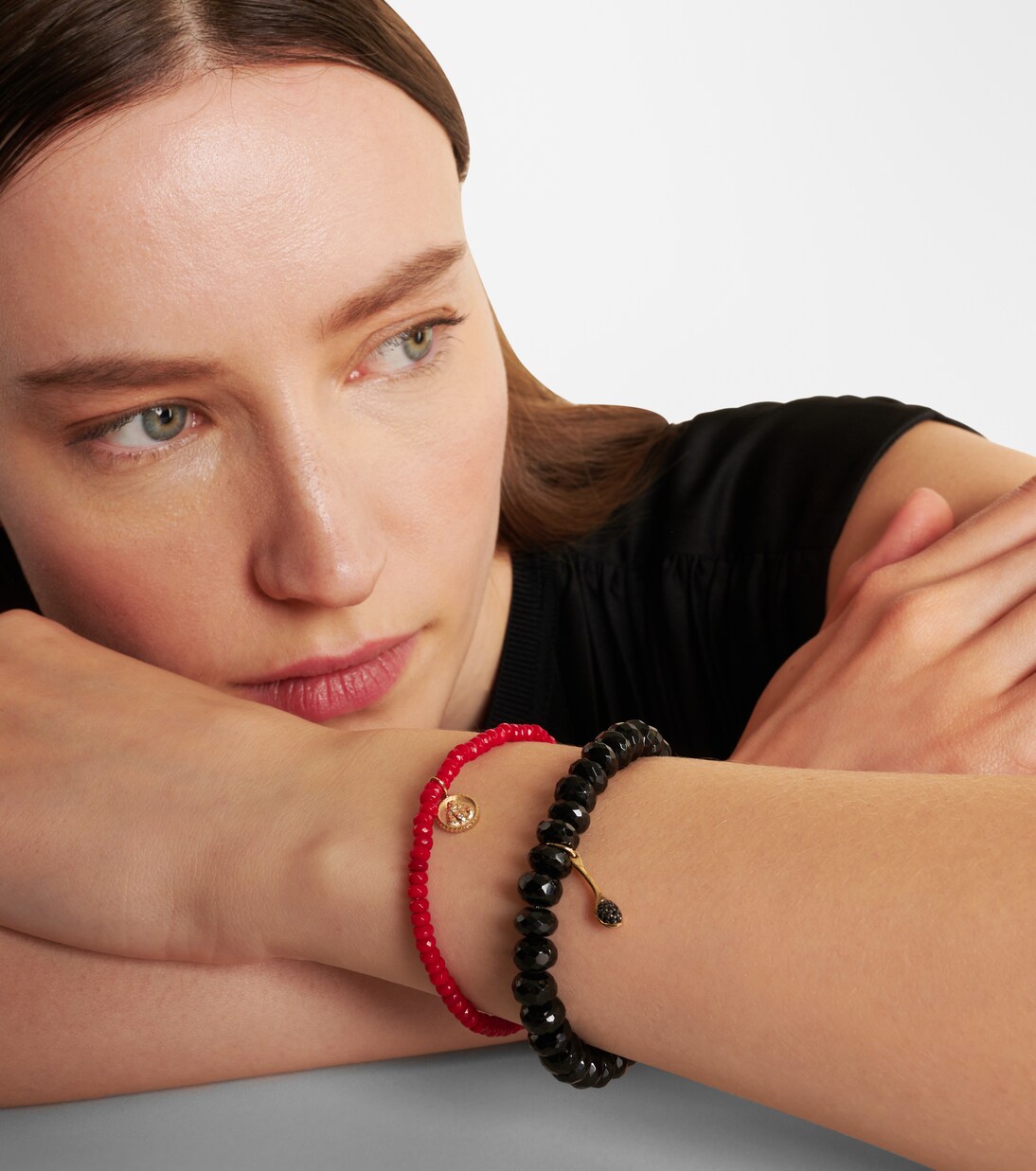 Bracciale in oro 14kt con perline e onice, stile caviale, per giovani trendy