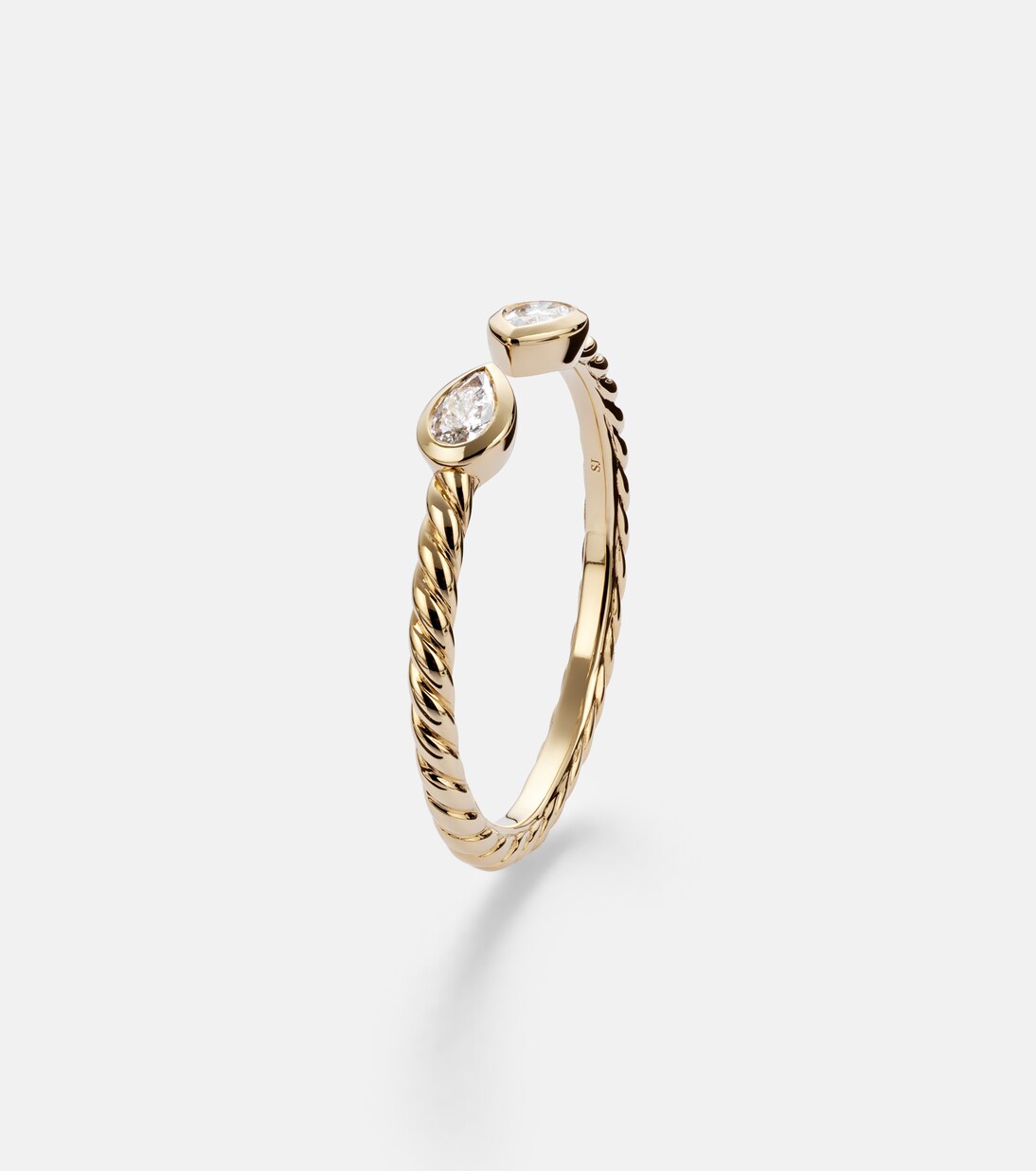 Petite Modern Renaissance® 18kt gold ring with diamonds | David Yurman