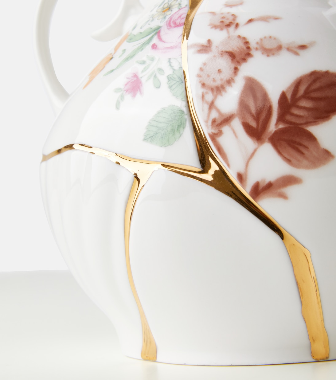 Kintsugi Small porcelain vase by Marcantonio Raimondi Malerba | Seletti