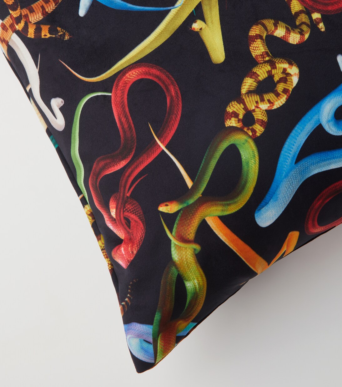x Toiletpaper - Cuscino Snakes | Seletti