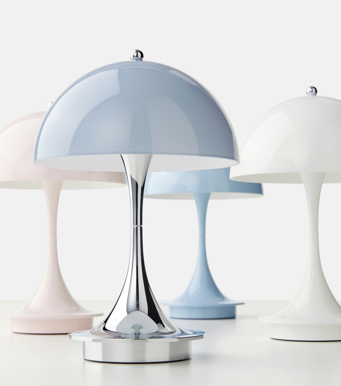 Panthella 160 portable lamp by Verner Panton | Louis Poulsen