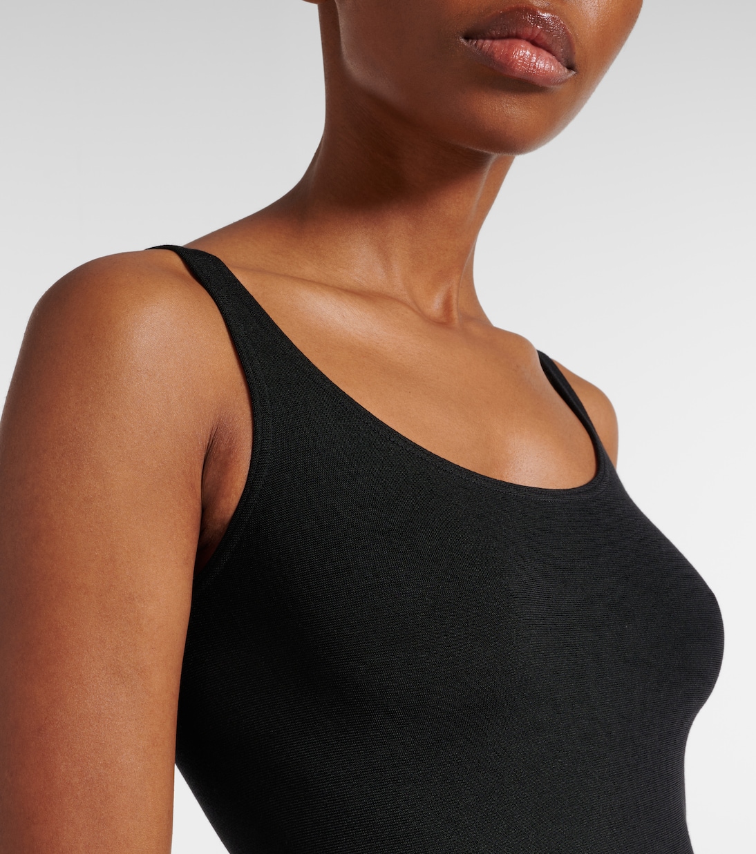 Traje Enterizo Wolford de Estilo Jamaicano para Jóvenes Modernos