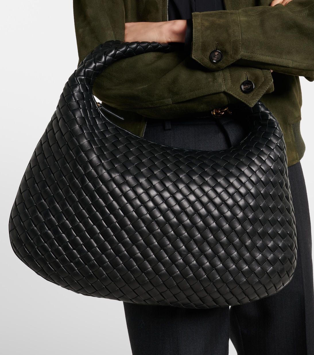 Veneta Medium leather shoulder bag | Bottega Veneta