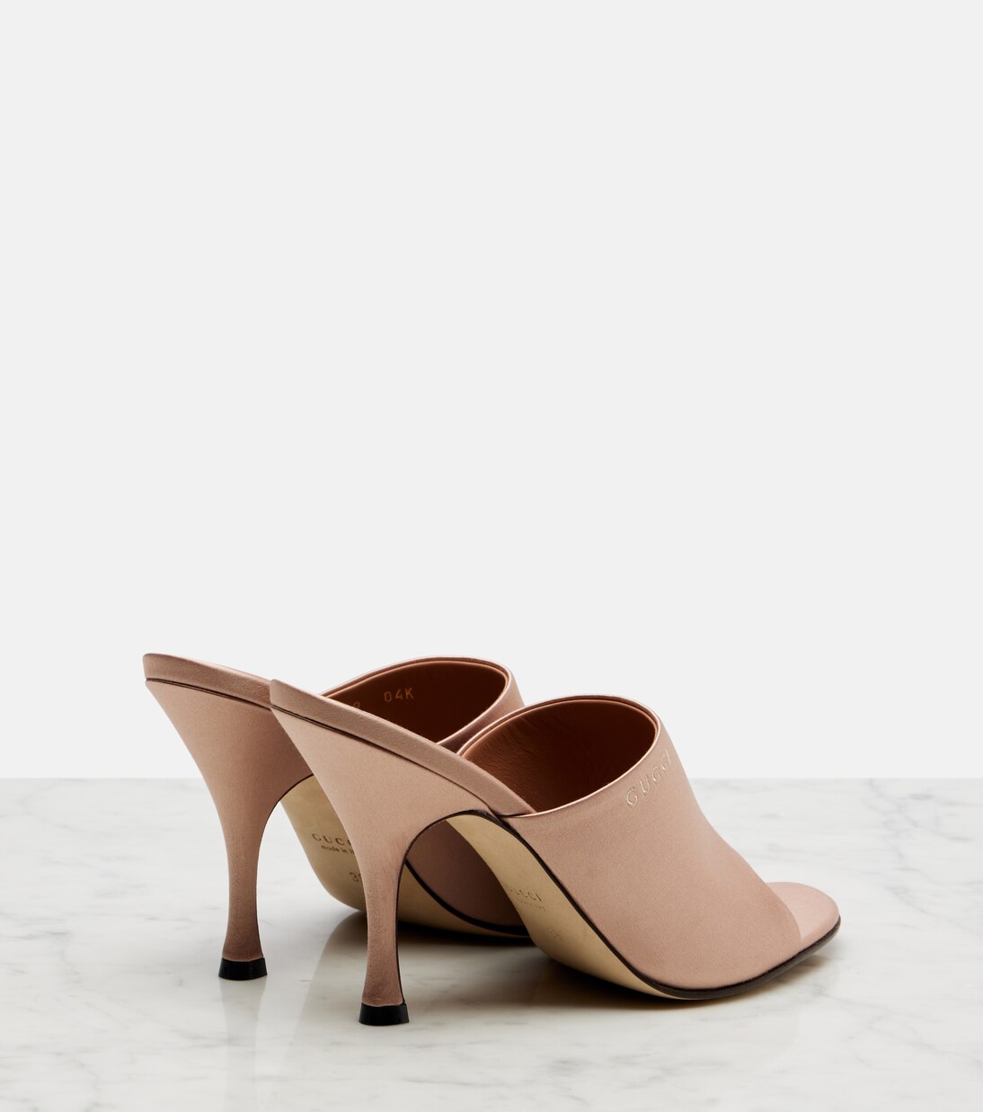 ميولز من الساتان 95 | Gucci