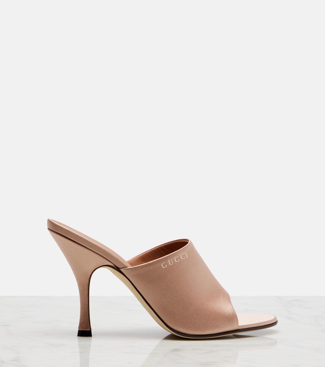 ميولز من الساتان 95 | Gucci