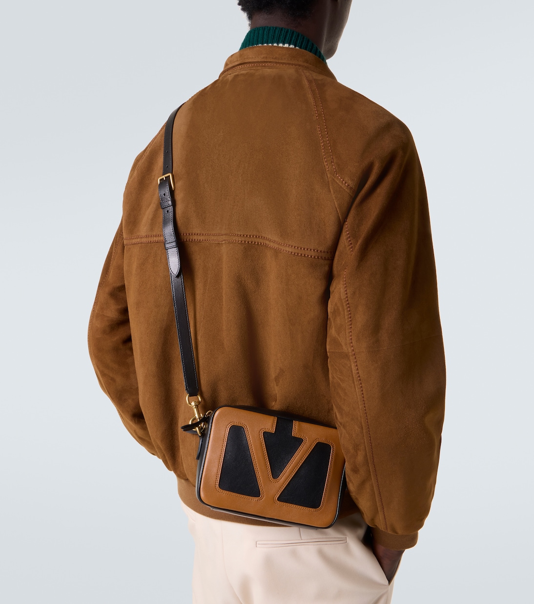 Viva Superstar leather crossbody bag | Valentino Garavani