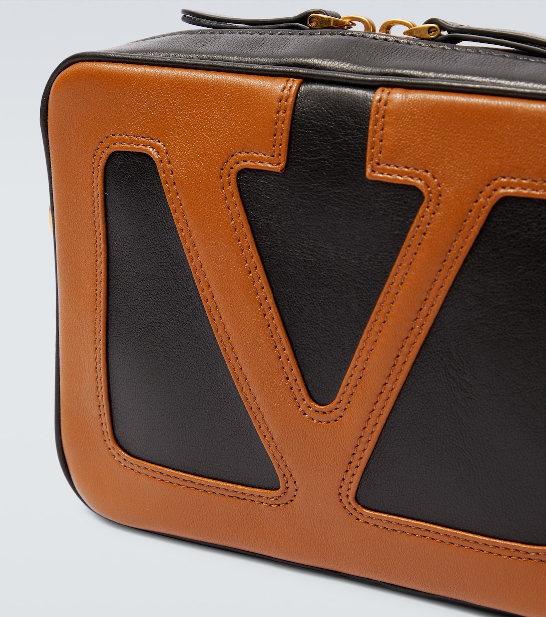Viva Superstar leather crossbody bag | Valentino Garavani