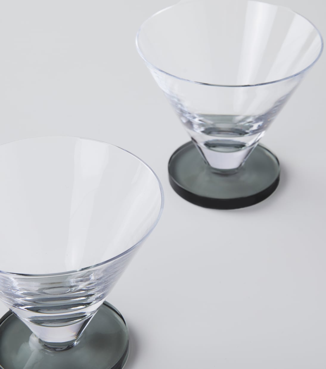 Puck set of 2 martini glasses | Tom Dixon