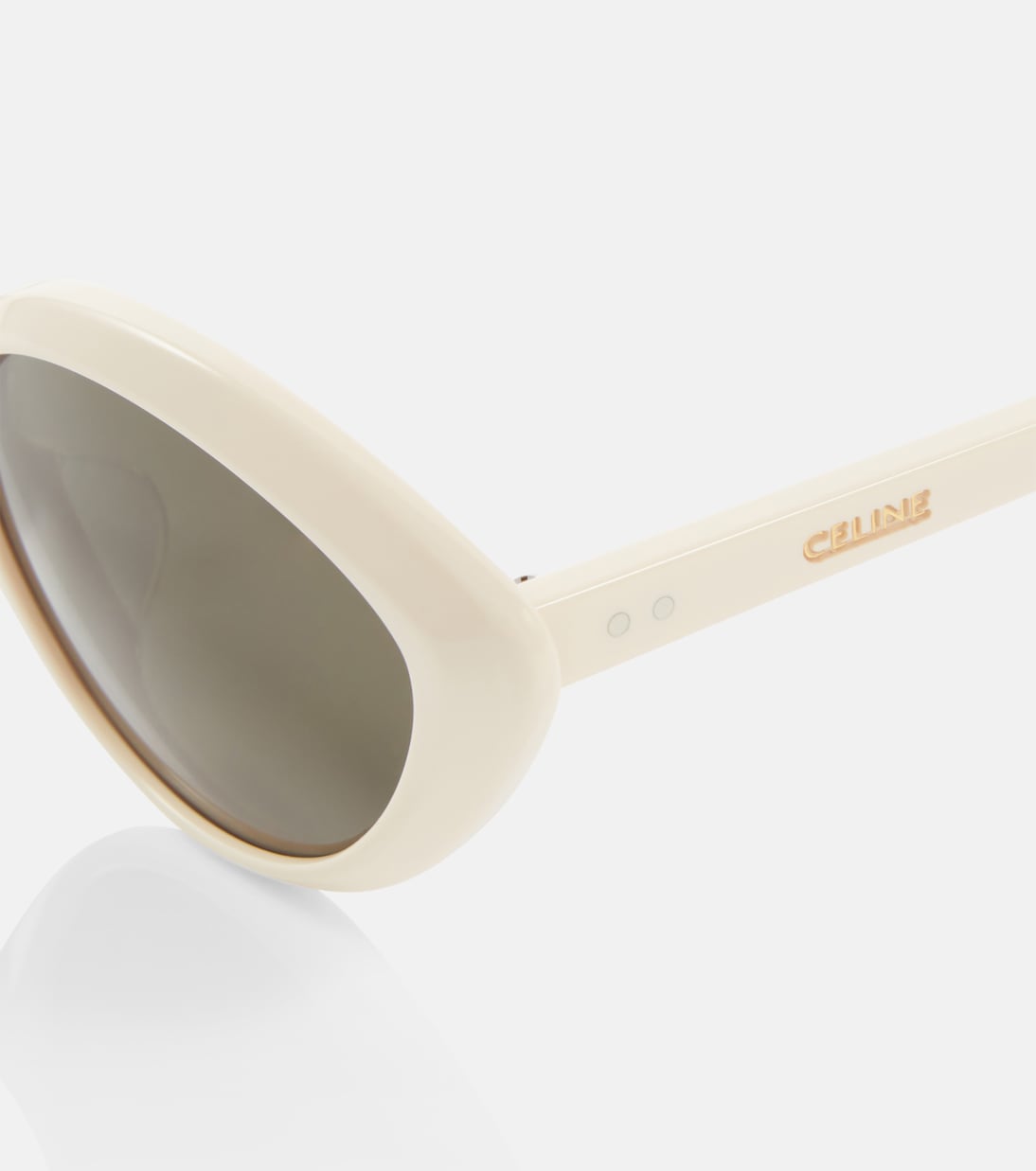 Occhiali da sole CELINE con montatura a gatto per uno stile giovane e audace