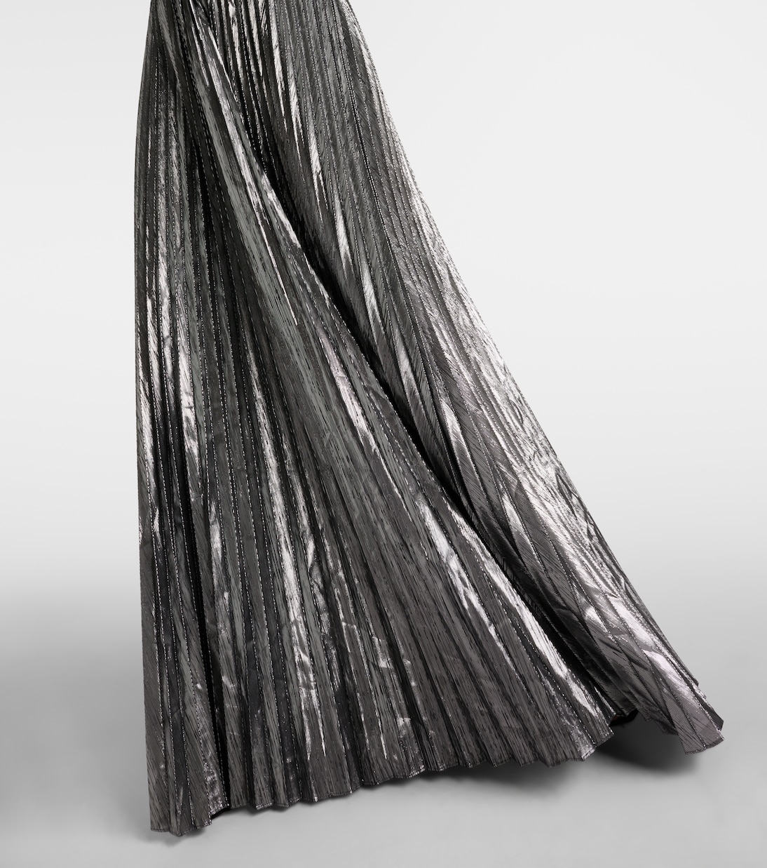 Robe Lumi | Rebecca Vallance