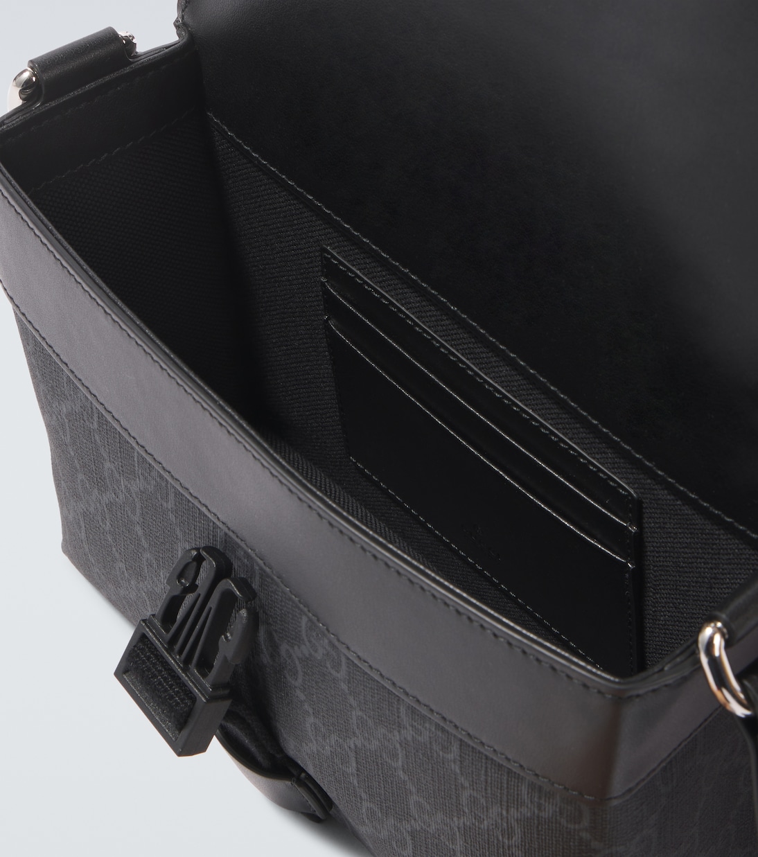 Borsa a tracolla GG Mini con pelle | Gucci