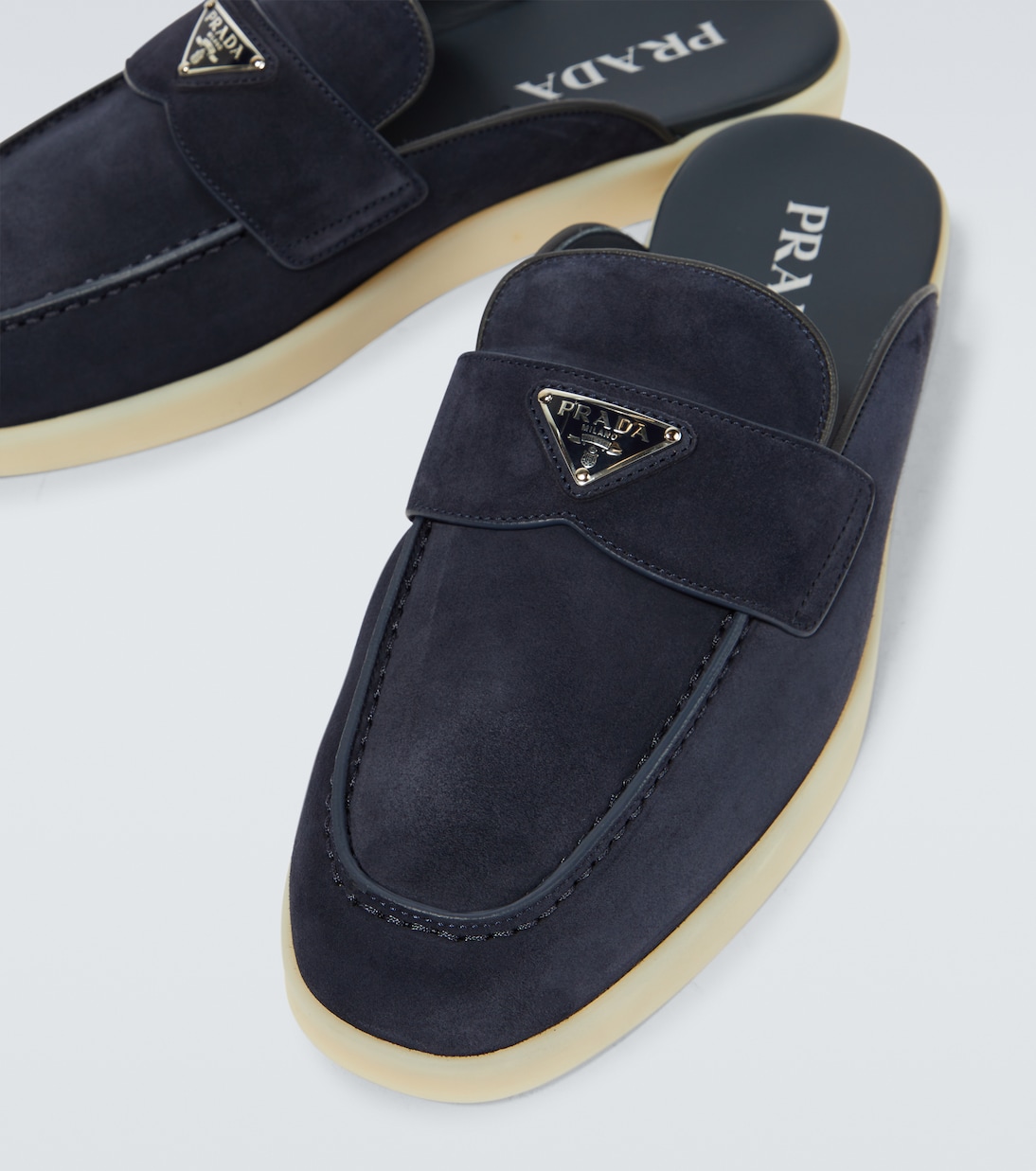 Slippers aus Veloursleder | Prada