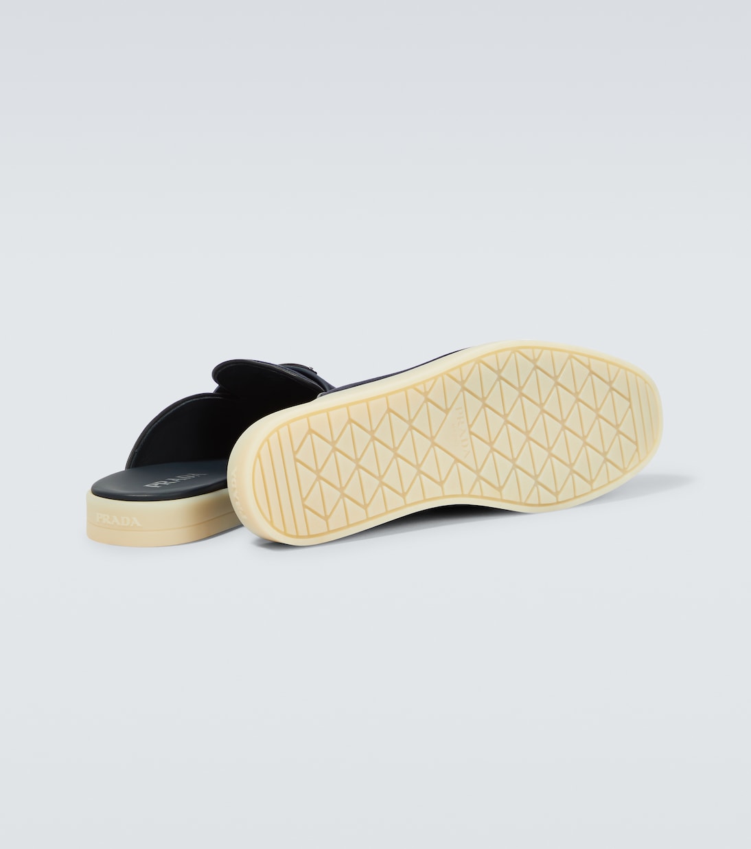 Slippers aus Veloursleder | Prada
