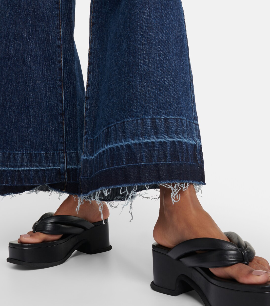 Belted wide-leg jeans | Sacai