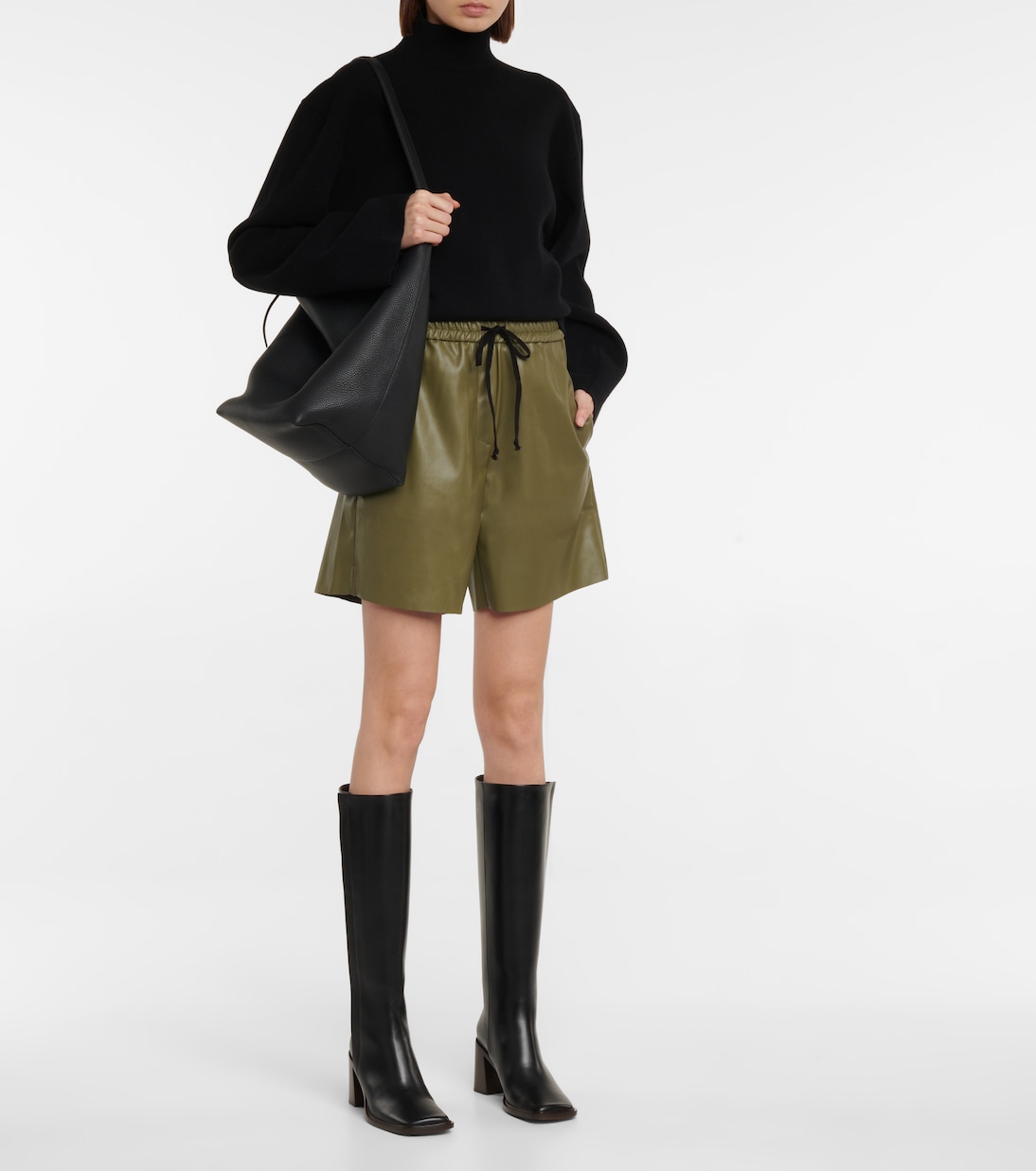 Shorts Brooke in similpelle | Deveaux New York