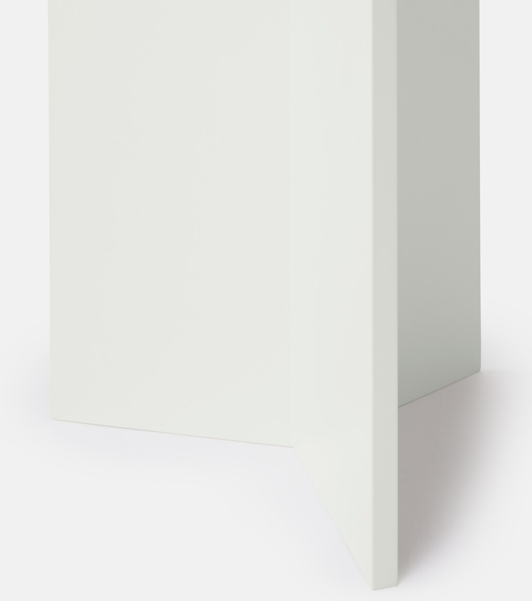 Slit High side table | Hay