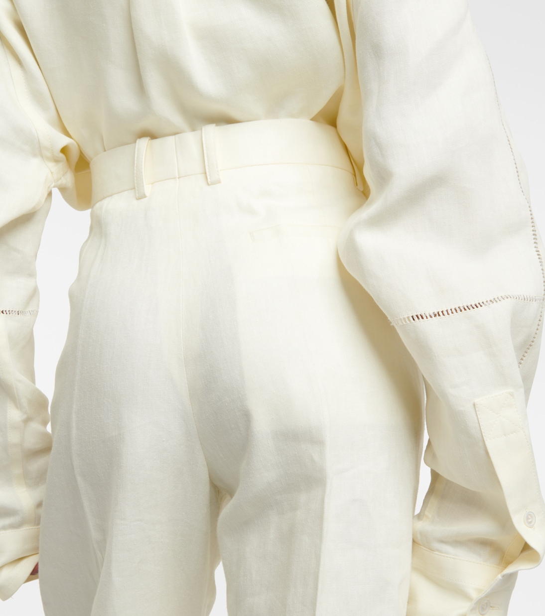 Pantalones rectos de lino modernos Bottega Veneta para jóvenes