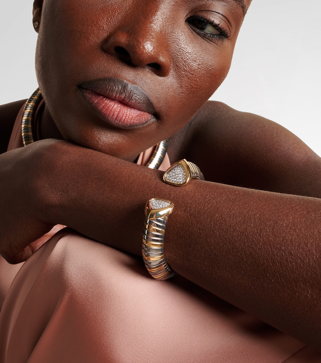 Trisola 18kt gold bracelet with diamonds | Marina B