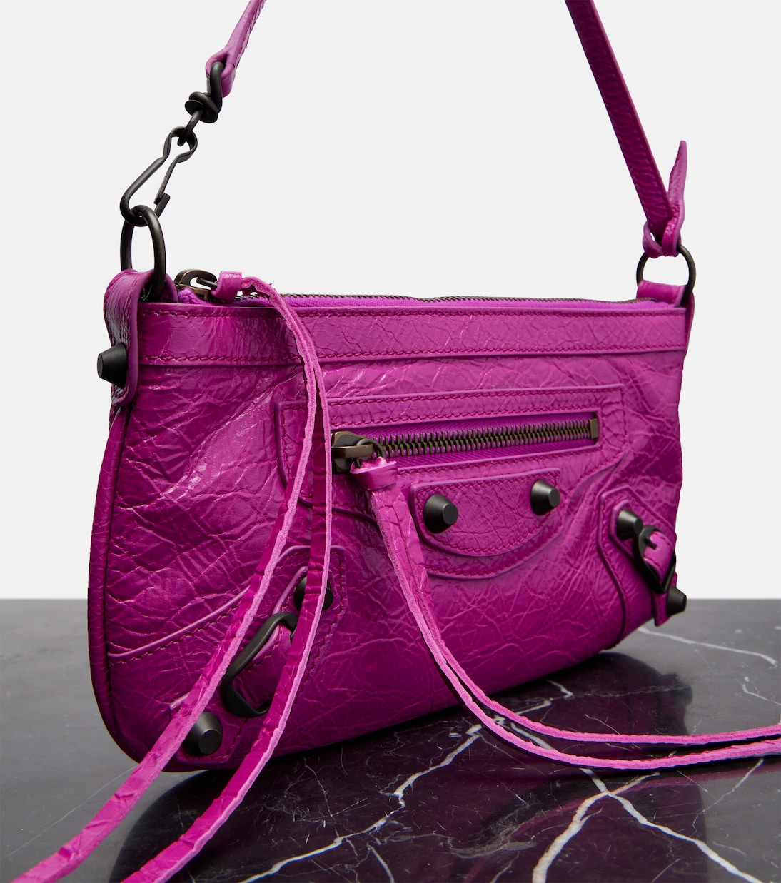 Le City leather shoulder bag | Balenciaga