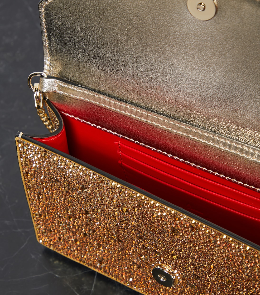 Cutch Loubi54 in pelle con cristalli | Christian Louboutin