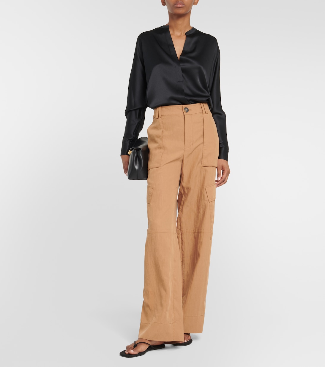Mid-rise wide cargo pants | Vince