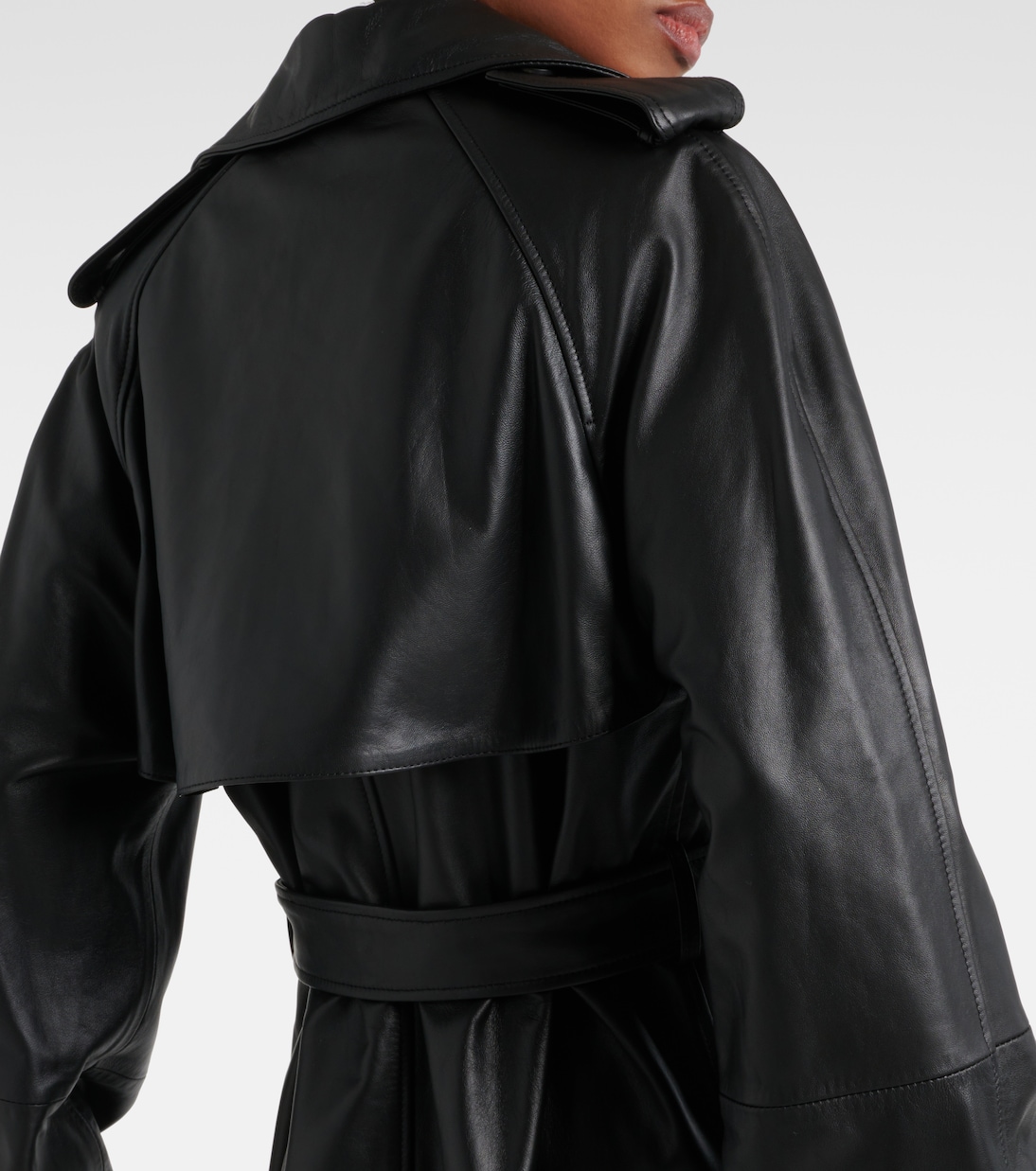 Gabardina de piel | Wardrobe.NYC
