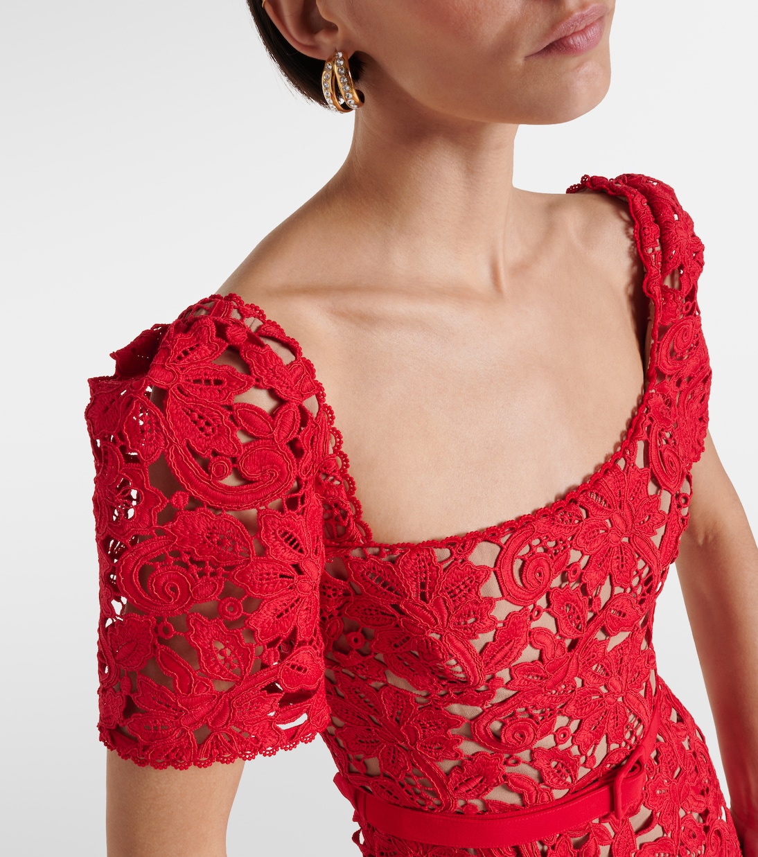 Red lace midi dress with sleeves clearance