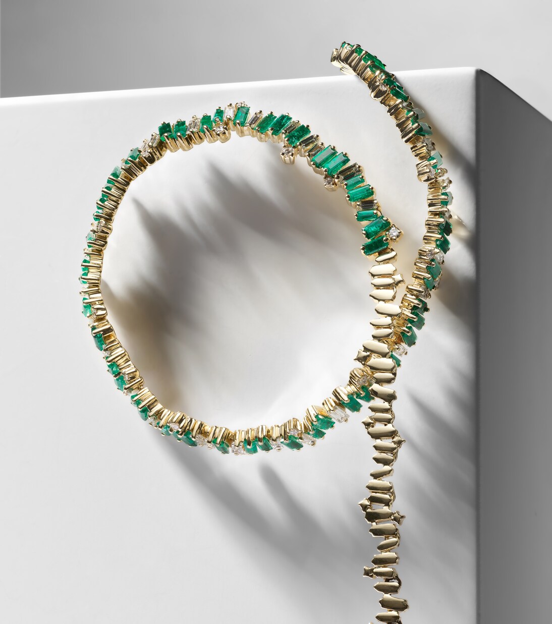 Collier Bold Burst en or 18 ct, diamants et émeraudes | Suzanne Kalan