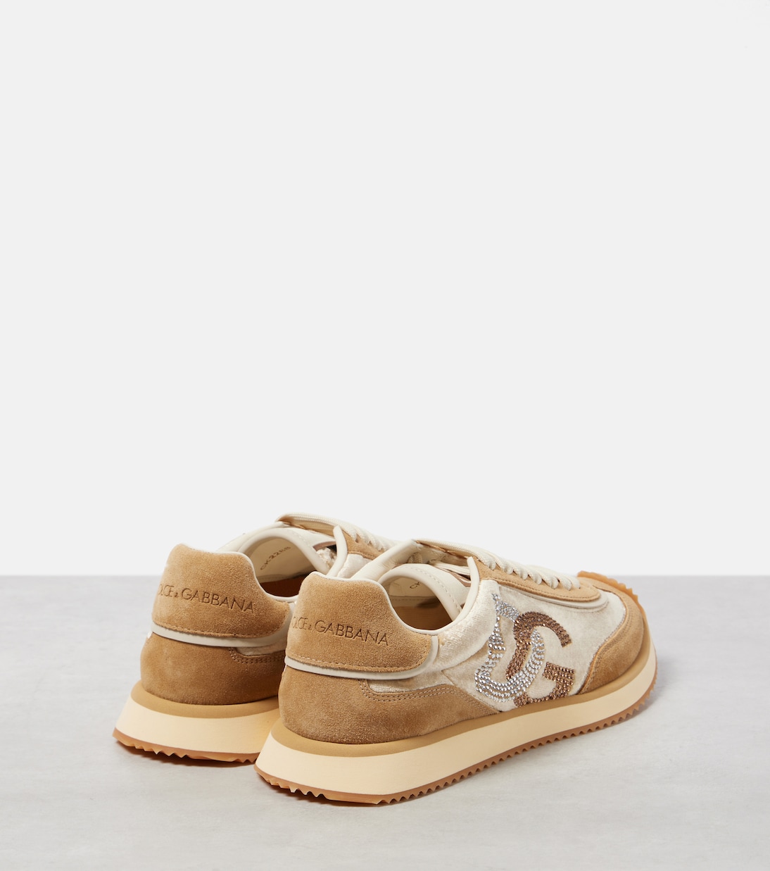 Scarpe sportive D&G con dettagli in pelle per uno stile giovane e trendy