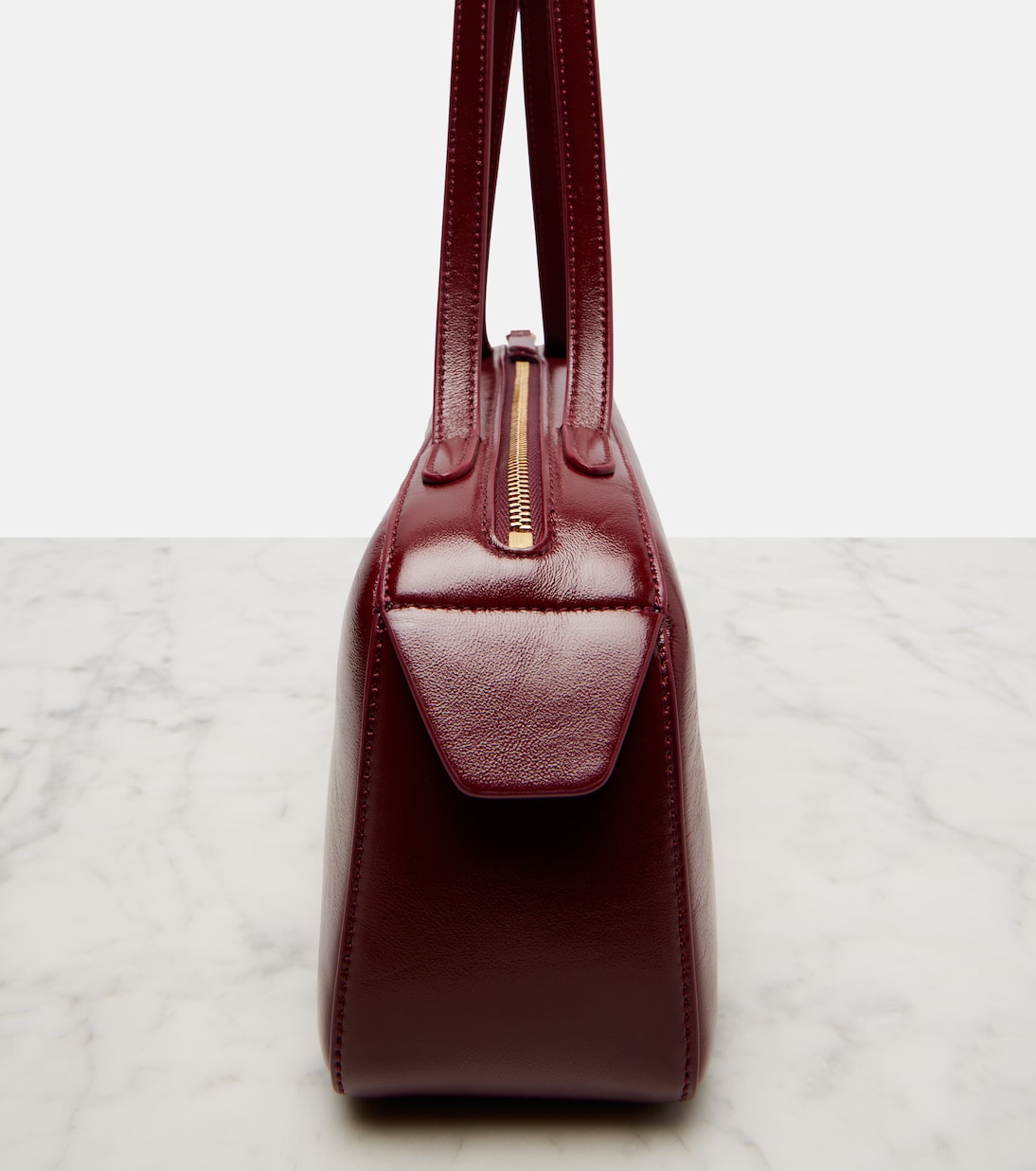 Sac Simona en cuir verni | Khaite