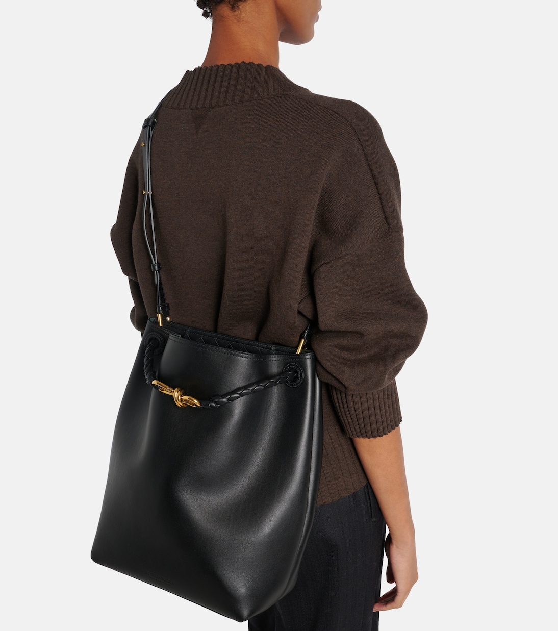 Andiamo Small leather bucket bag | Bottega Veneta