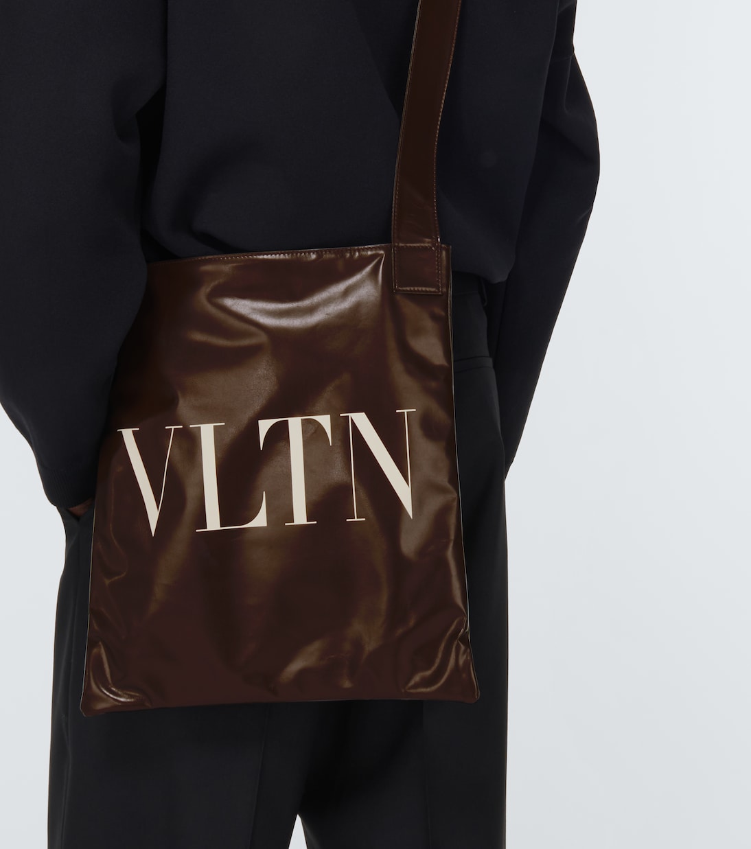 Messenger Bag aus Leder | Valentino Garavani