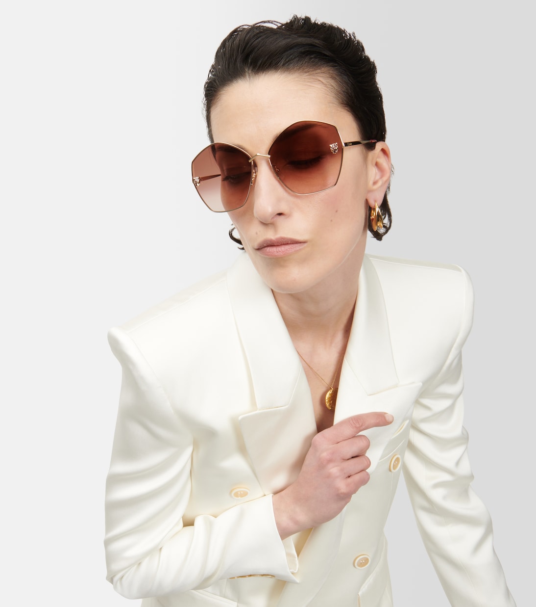 Occhiali da sole oversize Panthère di Cartier per giovani trendsetter